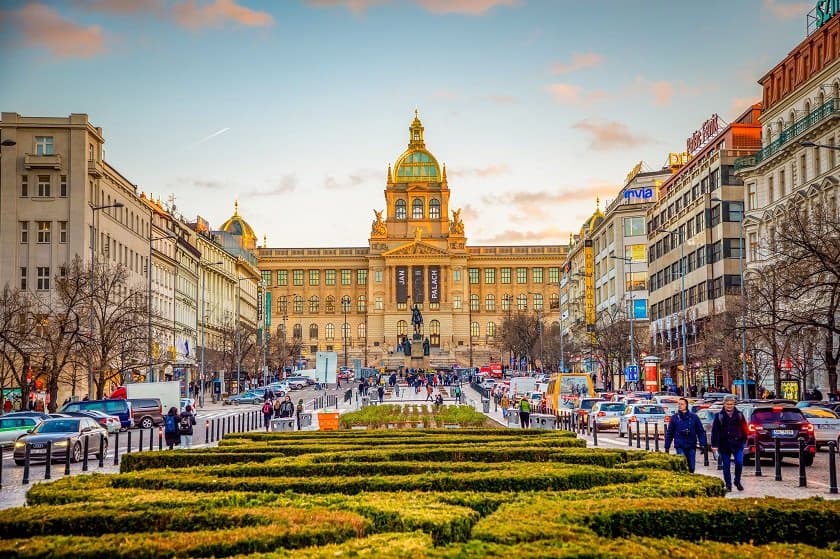 Vencel tér (Václavské náměstí)